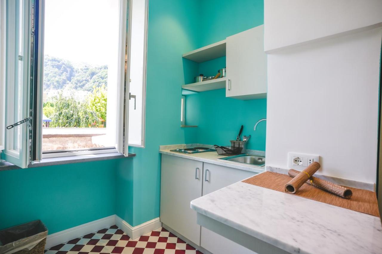 Cafe Latino Suites Соренто Екстериор снимка