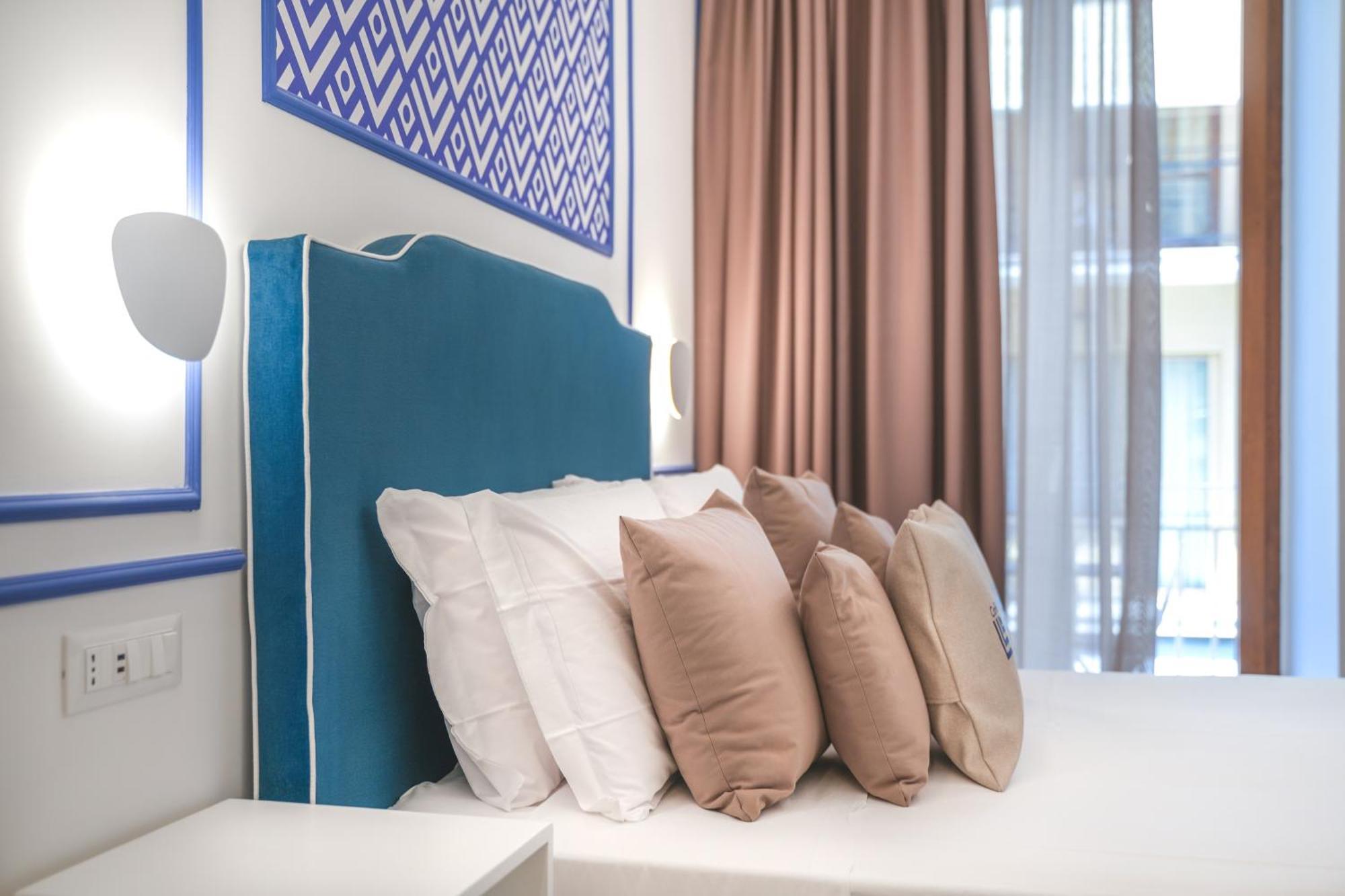 Cafe Latino Suites Соренто Екстериор снимка