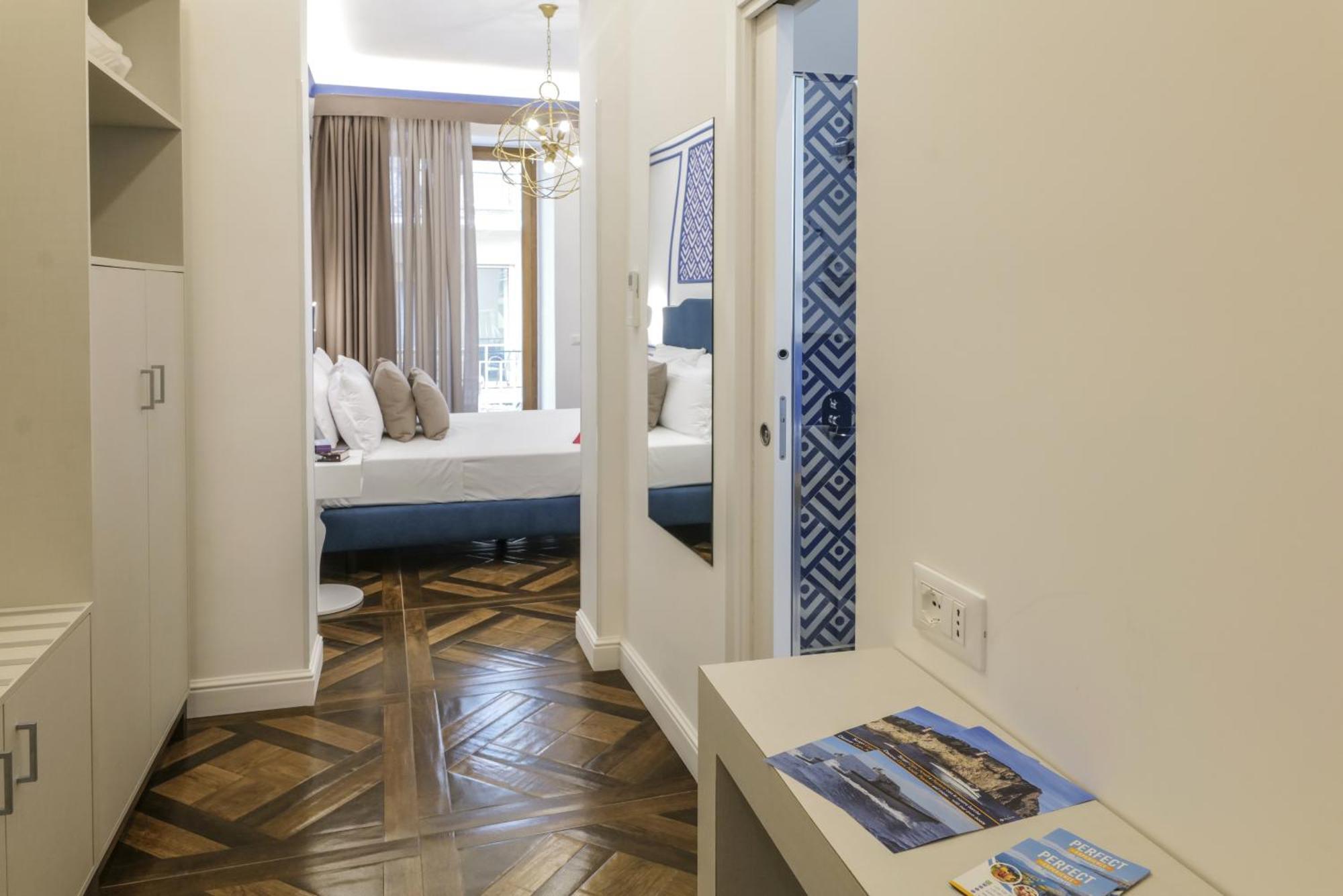 Cafe Latino Suites Соренто Екстериор снимка